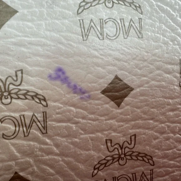 MCM Princess Lion Shopper Tote Ivory and Metallic with COA - Picture 7 of 16